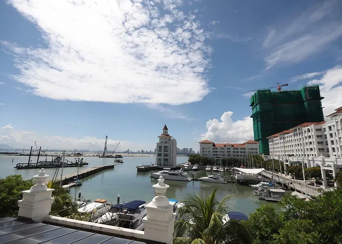 The Straits Quay Marina By Messina Clive