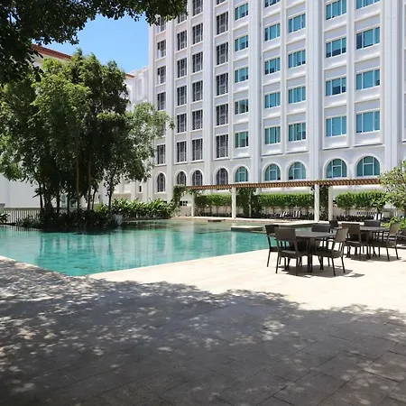 The Straits Quay Marina By Messina Clive Apartment George Town Exterior photo