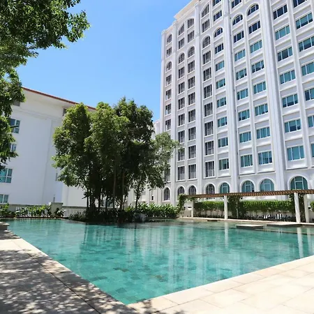 The Straits Quay Marina By Messina Clive Apartment George Town Exterior photo