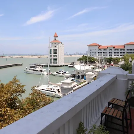 The Straits Quay Marina By Messina Clive Apartment George Town Exterior photo