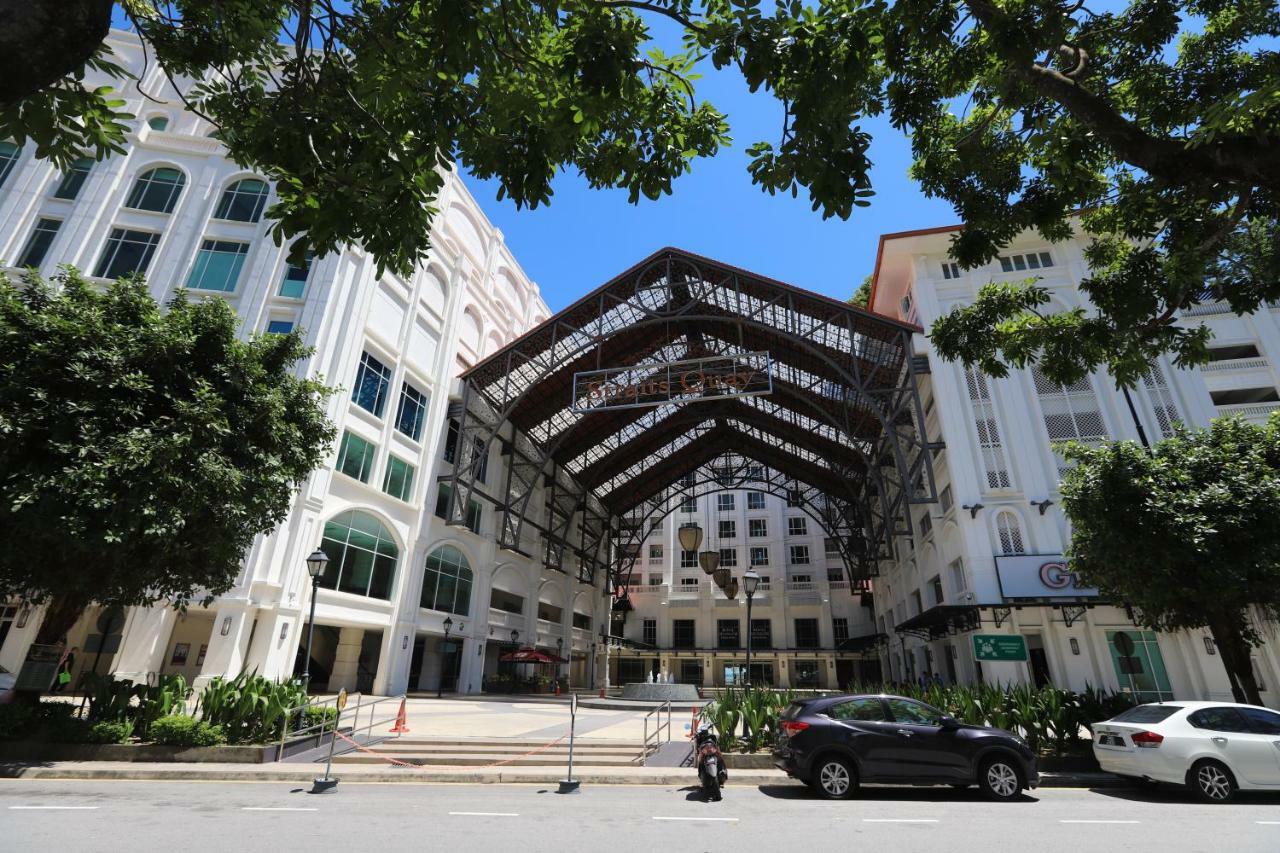 Homestay The Straits Quay Marina By Messina Clive George Town