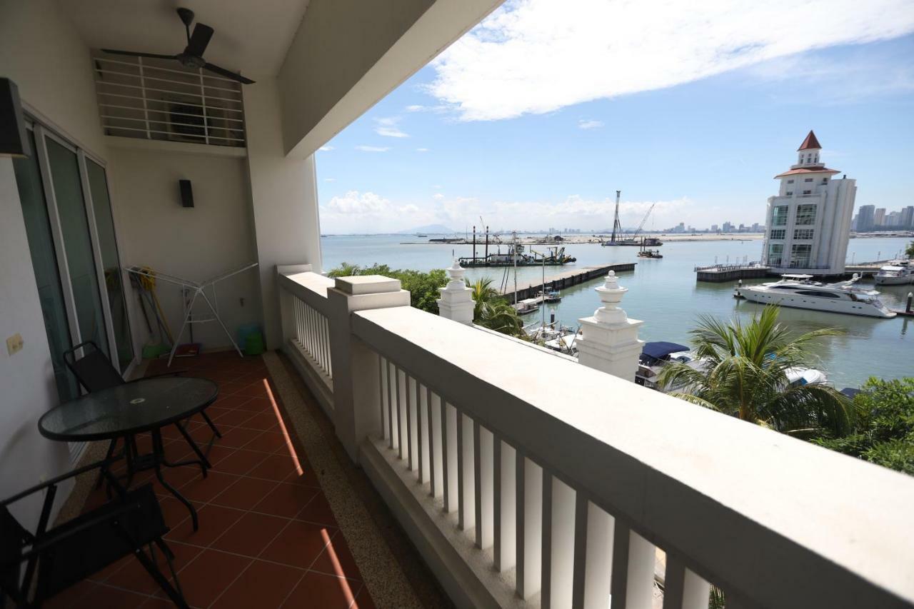 The Straits Quay Marina By Messina Clive Homestay George Town