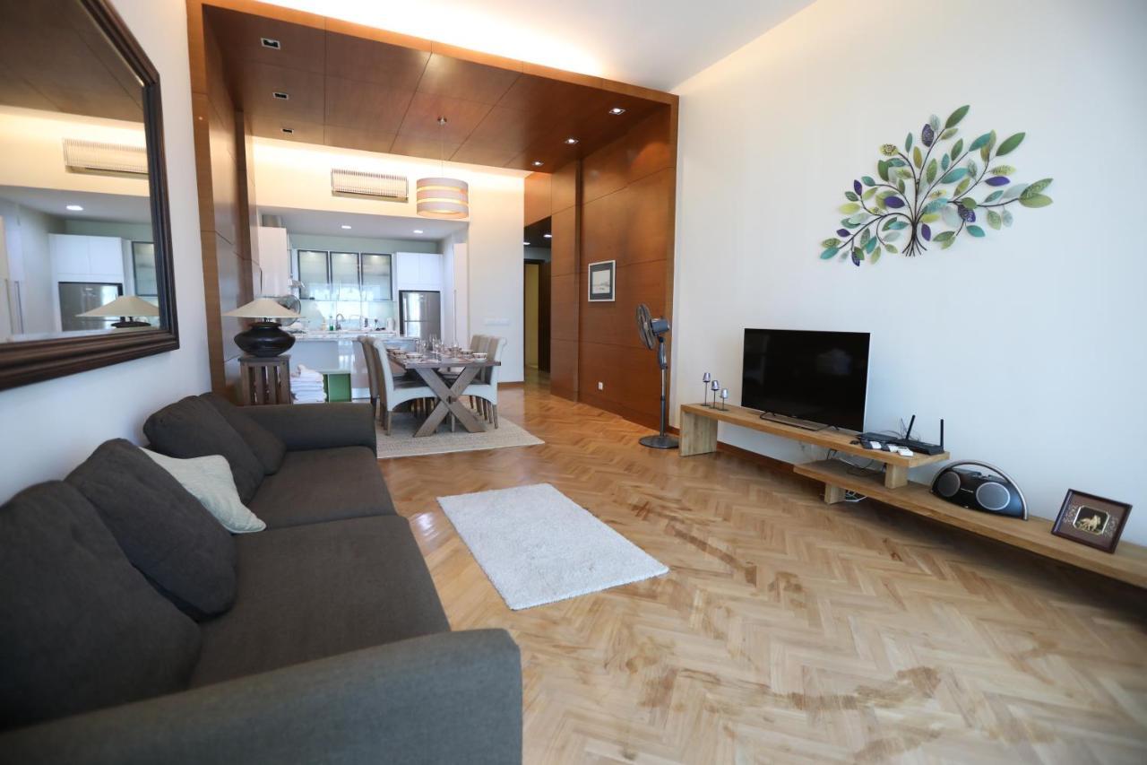 Homestay The Straits Quay Marina By Messina Clive George Town