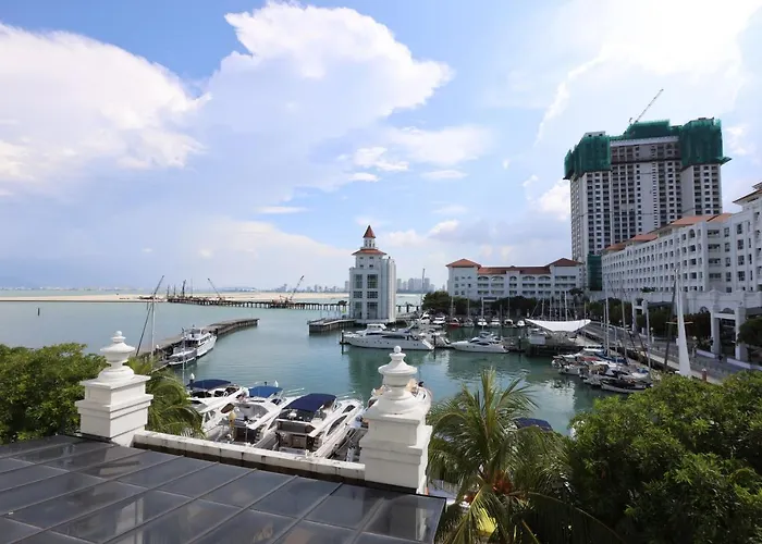 The Straits Quay Marina By Messina Clive